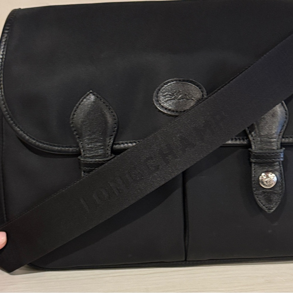 LONGCHAMP Le Pliage Black Messenger Bag - Picture 4 of 8